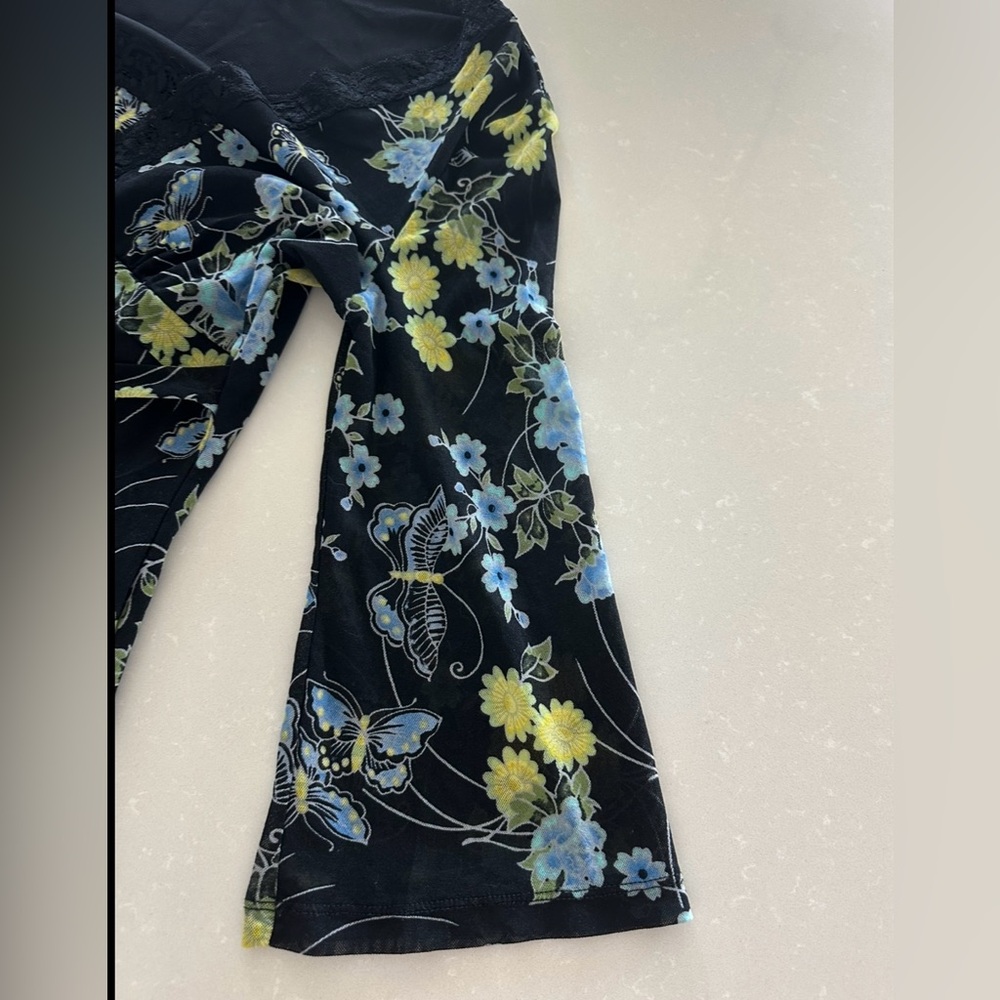 Apt 9 Bell Sleeve Black Tunic With Floral Accents and Butterflies - Picture 5 of 6